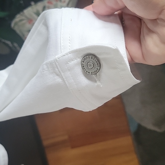 White susan graver super cute new jean jacket size extra large price firm!! - Picture 3 of 8